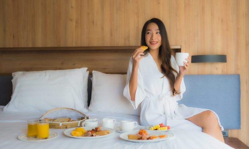 menginap di hotel