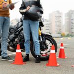 belajar menyetir motor