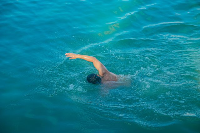 manfaat berenang